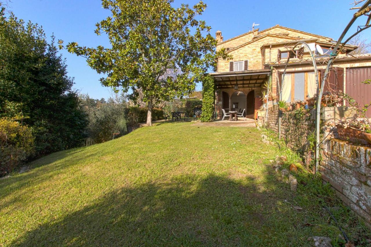 Il Giardino Del Giuggiolo Apartment Siena Exterior photo